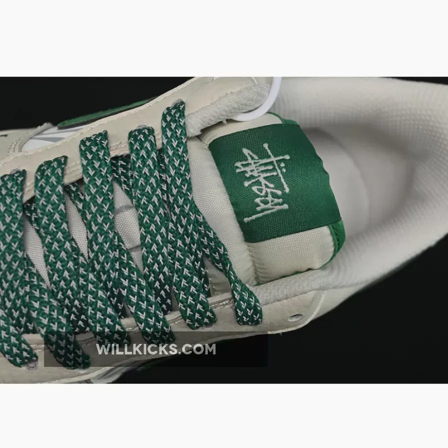 AIR FORCE 1 07 LOW WHITE/GREEN AIR FORCE 1 07 LOW WHITE/GREEN
