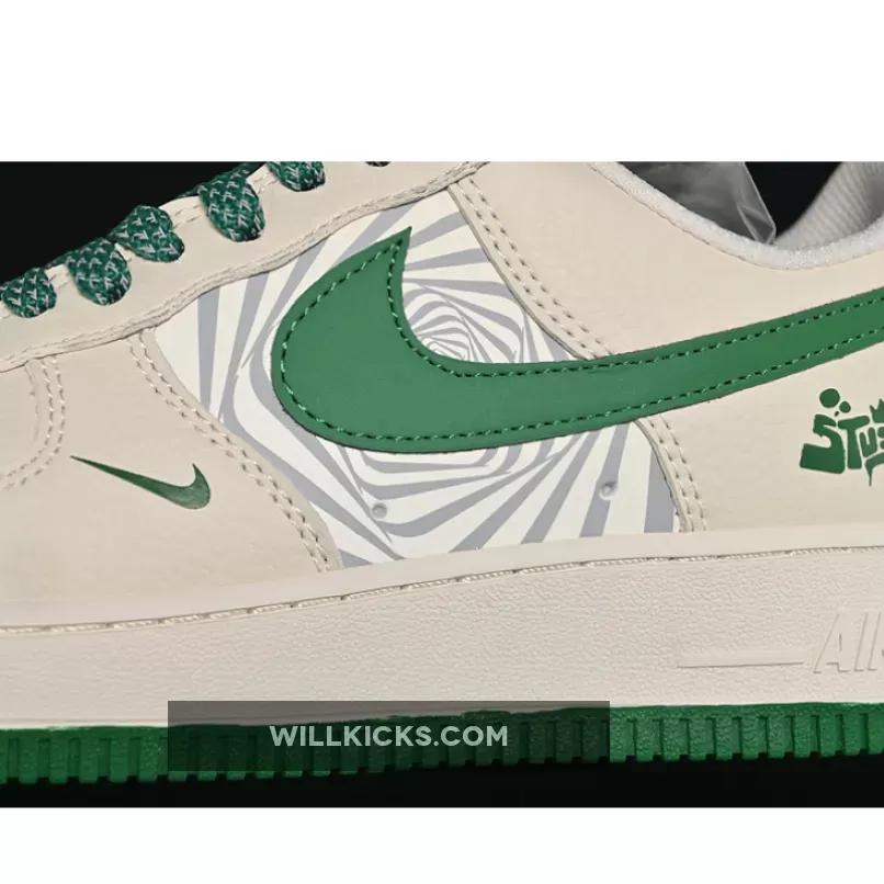AIR FORCE 1 07 LOW WHITE/GREEN AIR FORCE 1 07 LOW WHITE/GREEN
