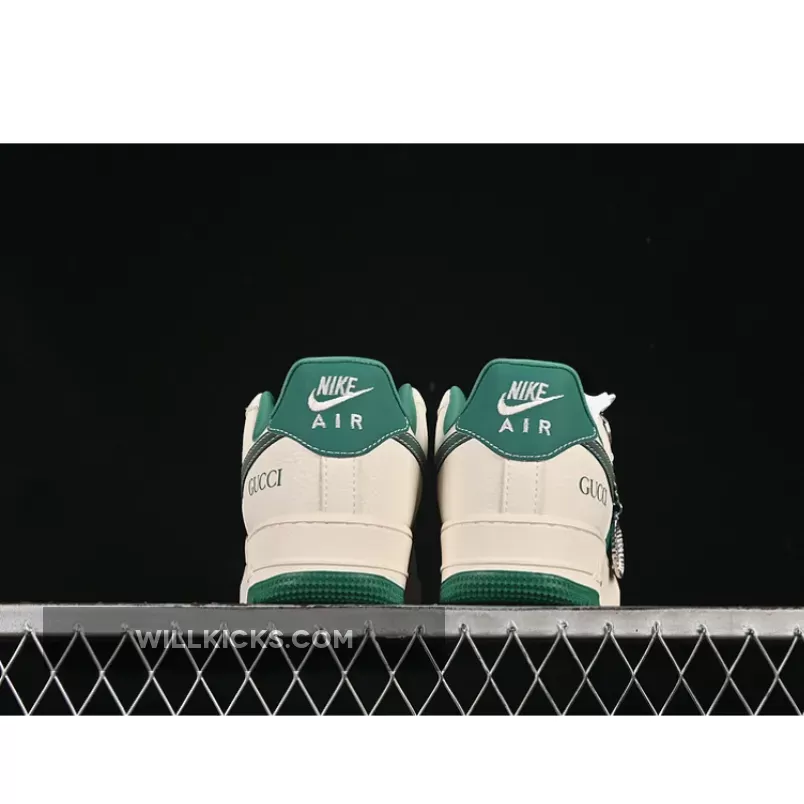 AIR FORCE 1 07 LOW WHITE/GREEN AIR FORCE 1 07 LOW WHITE/GREEN