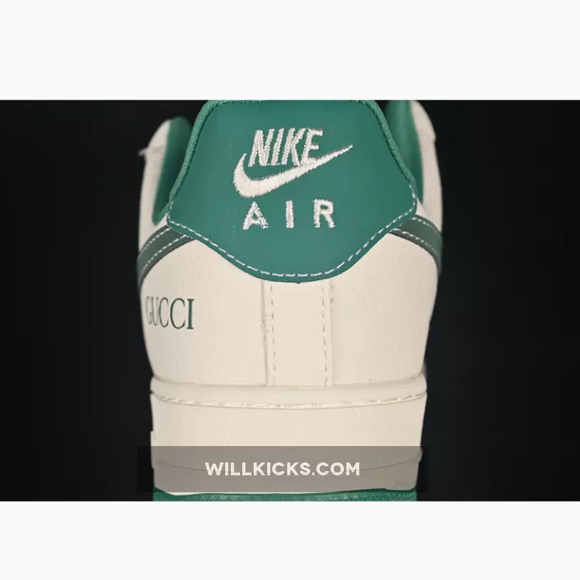 AIR FORCE 1 07 LOW WHITE/GREEN AIR FORCE 1 07 LOW WHITE/GREEN