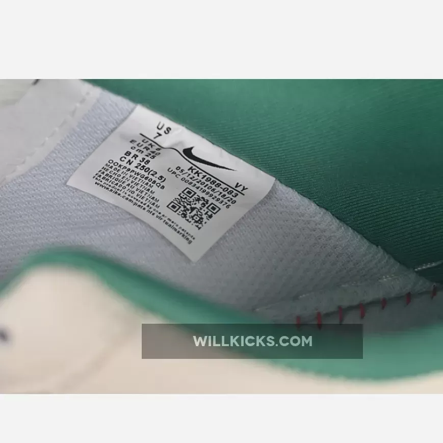 AIR FORCE 1 07 LOW WHITE/GREEN AIR FORCE 1 07 LOW WHITE/GREEN