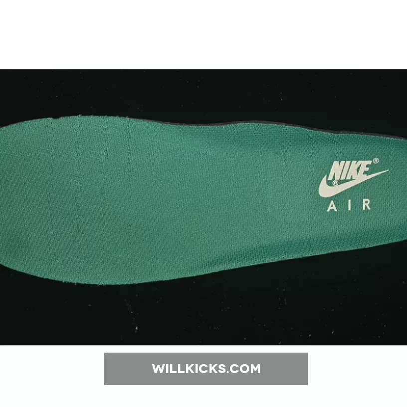 AIR FORCE 1 07 LOW WHITE/GREEN AIR FORCE 1 07 LOW WHITE/GREEN