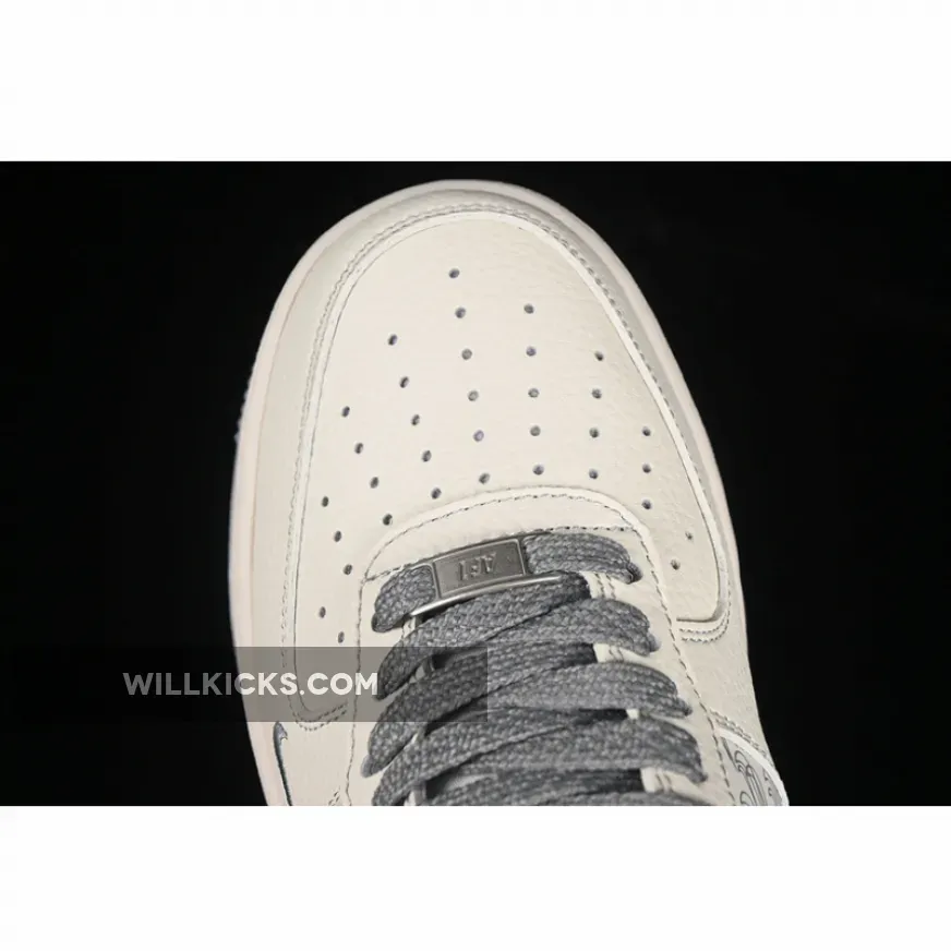 AIR FORCE 1 07 LOW WHITE/GREY AIR FORCE 1 07 LOW WHITE/GREY