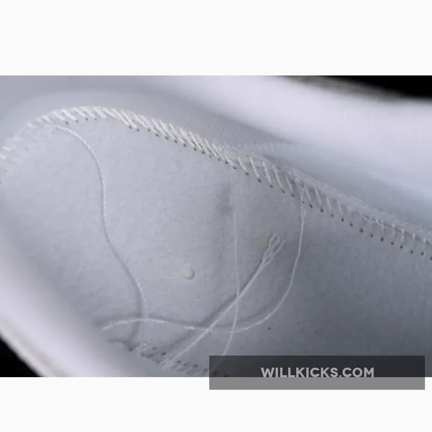 AIR FORCE 1 07 LOW WHITE/GREY AIR FORCE 1 07 LOW WHITE/GREY