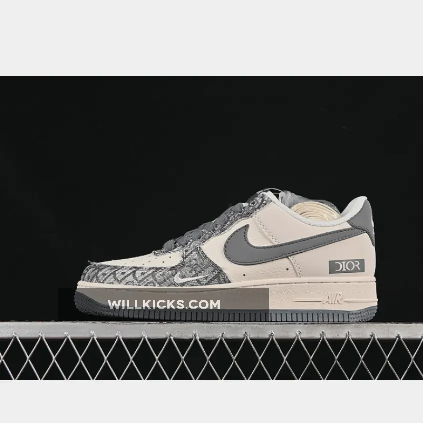 AIR FORCE 1 07 LOW WHITE/GREY AIR FORCE 1 07 LOW WHITE/GREY