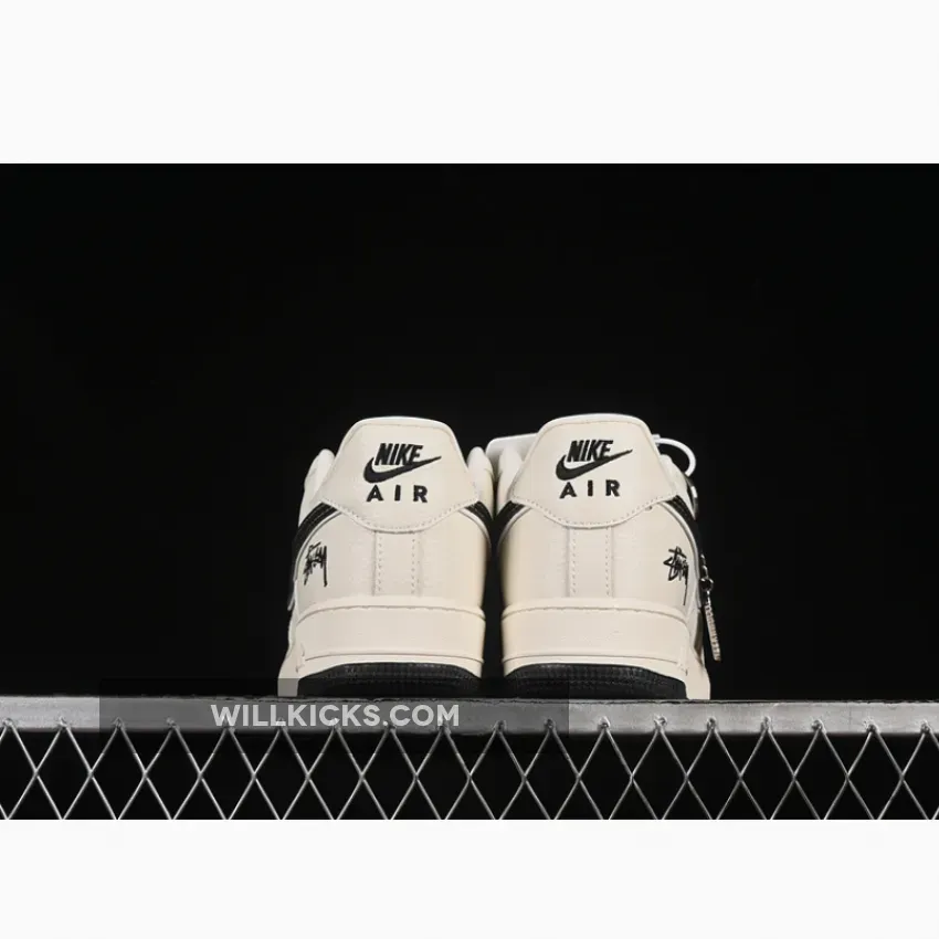AIR FORCE 1 07 LOW WHITE/GREY/BLACK AIR FORCE 1 07 LOW WHITE/GREY/BLACK