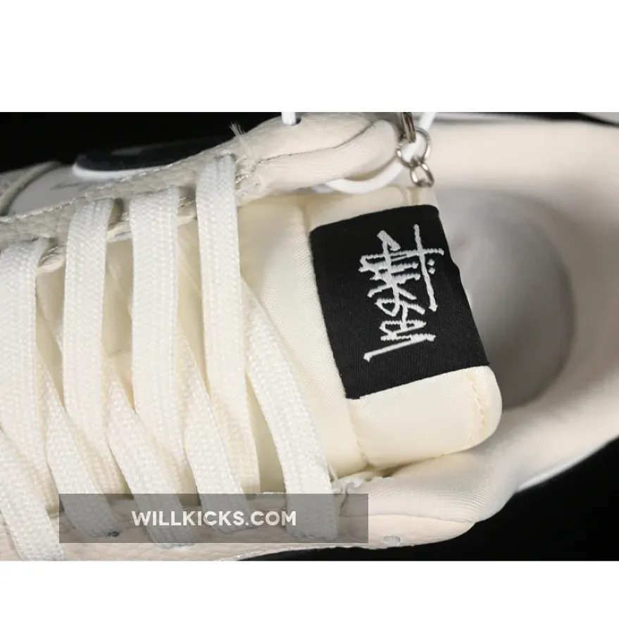 AIR FORCE 1 07 LOW WHITE/GREY/BLACK AIR FORCE 1 07 LOW WHITE/GREY/BLACK