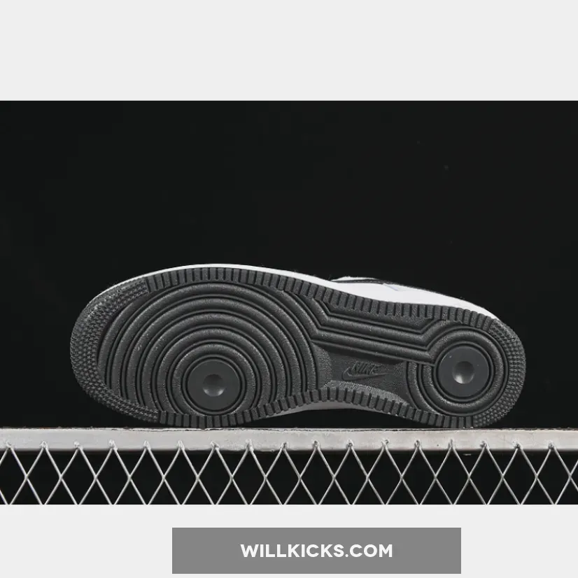 AIR FORCE 1 07 LOW WHITE/GREY/BLACK AIR FORCE 1 07 LOW WHITE/GREY/BLACK