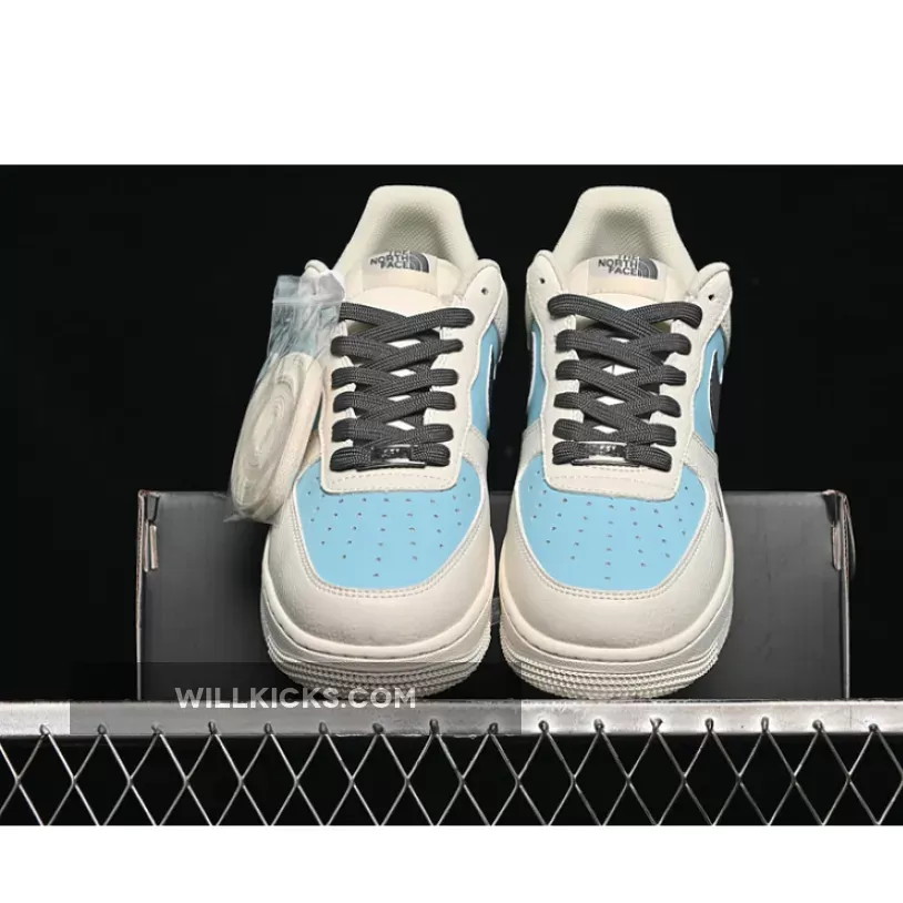 AIR FORCE 1 07 LOW WHITE/GREY/BLUE AIR FORCE 1 07 LOW WHITE/GREY/BLUE
