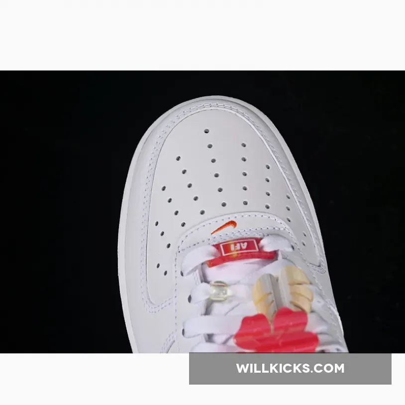 AIR FORCE 1 07 LOW WHITE/ORANGE AIR FORCE 1 07 LOW WHITE/ORANGE