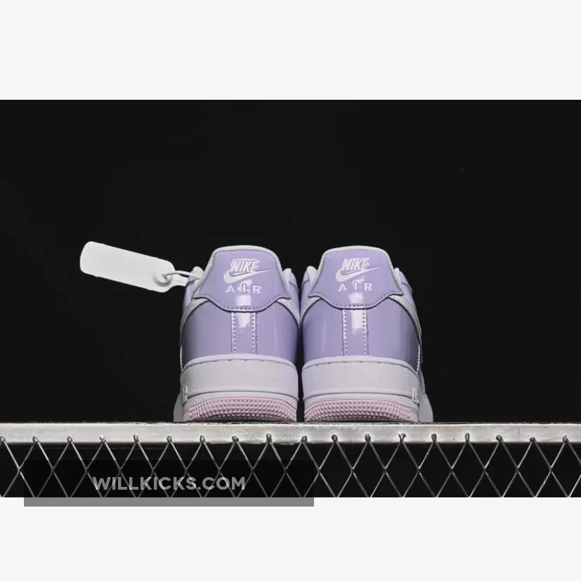 AIR FORCE 1 07 LOW WHITE/PURPLE AIR FORCE 1 07 LOW WHITE/PURPLE