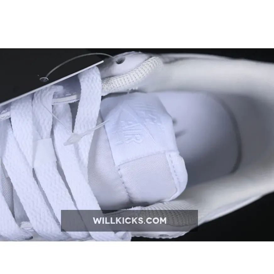 AIR FORCE 1 07 LOW WHITE/WHITE AIR FORCE 1 07 LOW WHITE/WHITE