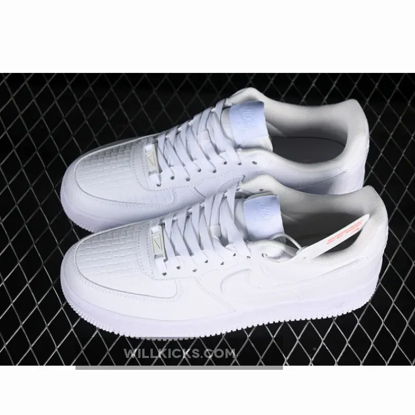 AIR FORCE 1 07 LOW WHITE/WHITE/WHITE AIR FORCE 1 07 LOW WHITE/WHITE/WHITE
