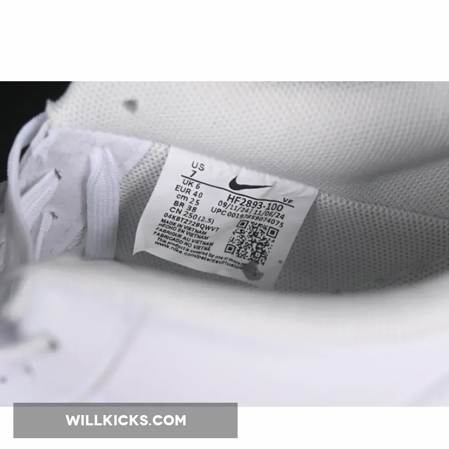 AIR FORCE 1 07 LOW WHITE/WHITE/WHITE AIR FORCE 1 07 LOW WHITE/WHITE/WHITE