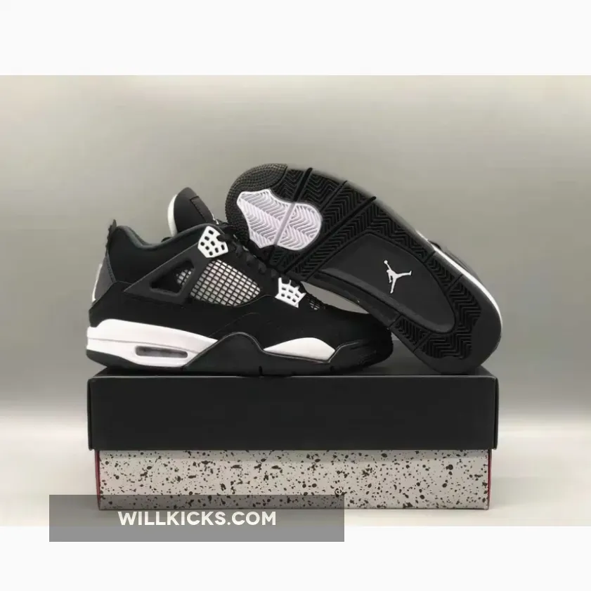 Air Jordan 4 Retro ‘White Thunder’ Black/White