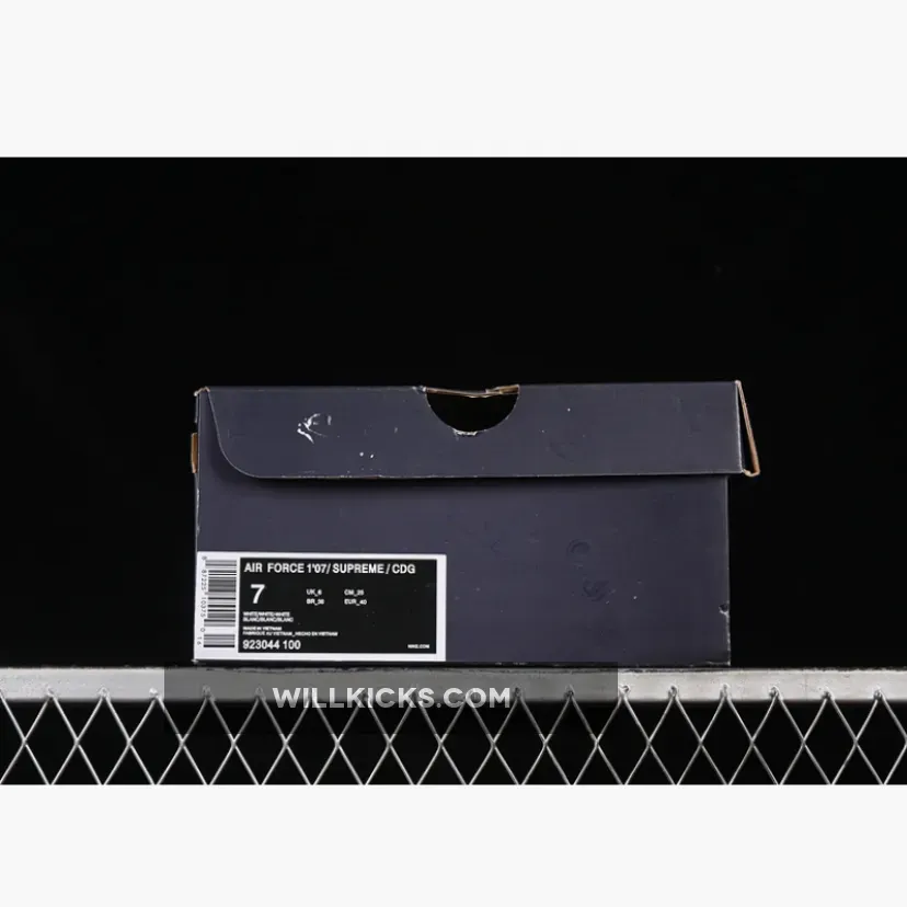 CDG SUPREME AIR FORCE 1 07 LOW COMME DES GARCONS SHIRT WHITE/WHITE/WHITE CDG SUPREME AIR FORCE 1 07 LOW COMME DES GARCONS SHIRT WHITE/WHITE/WHITE