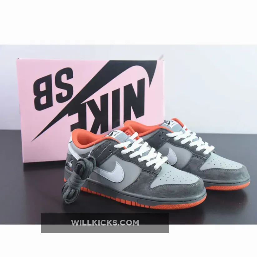 Jeff Staple x Nike SB Dunk Low Pro ‘Pigeon’ Grey/White