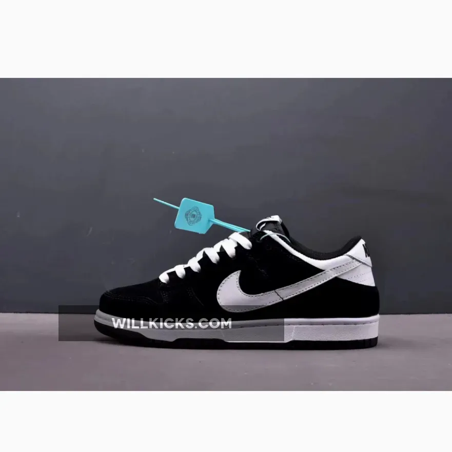 Nike Dunk Low ‘Black White’