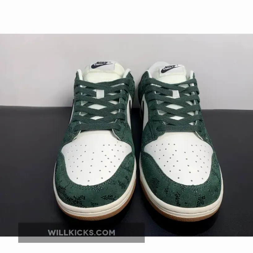 Nike Dunk Low "Green Snakeskin" New Arrival Nike Dunk Low "Green Snakeskin" New Arrival