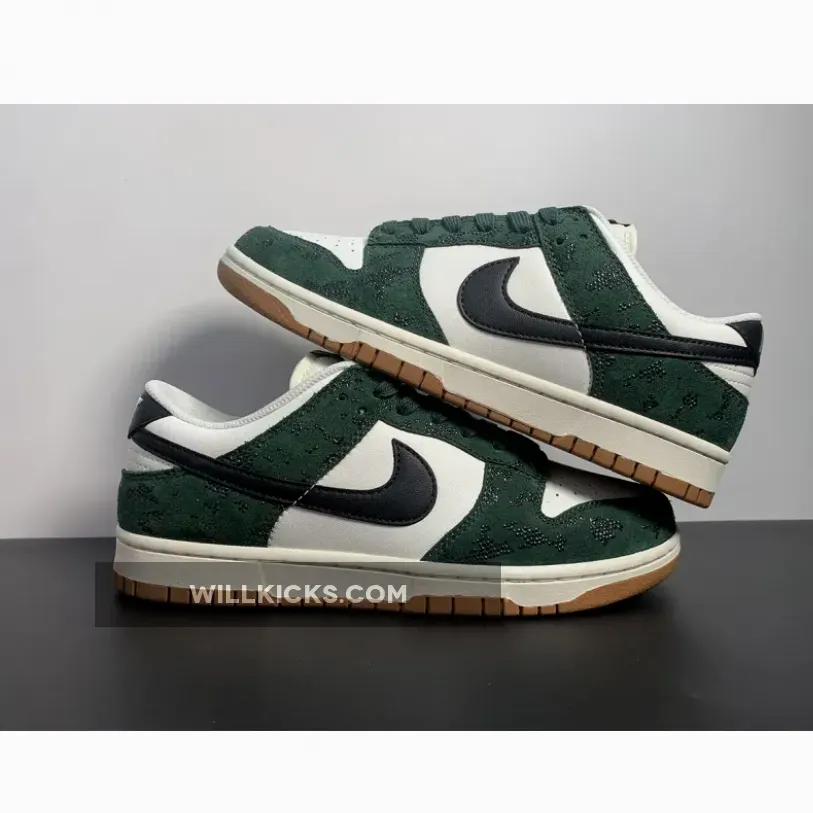 Nike Dunk Low "Green Snakeskin" New Arrival Nike Dunk Low "Green Snakeskin" New Arrival