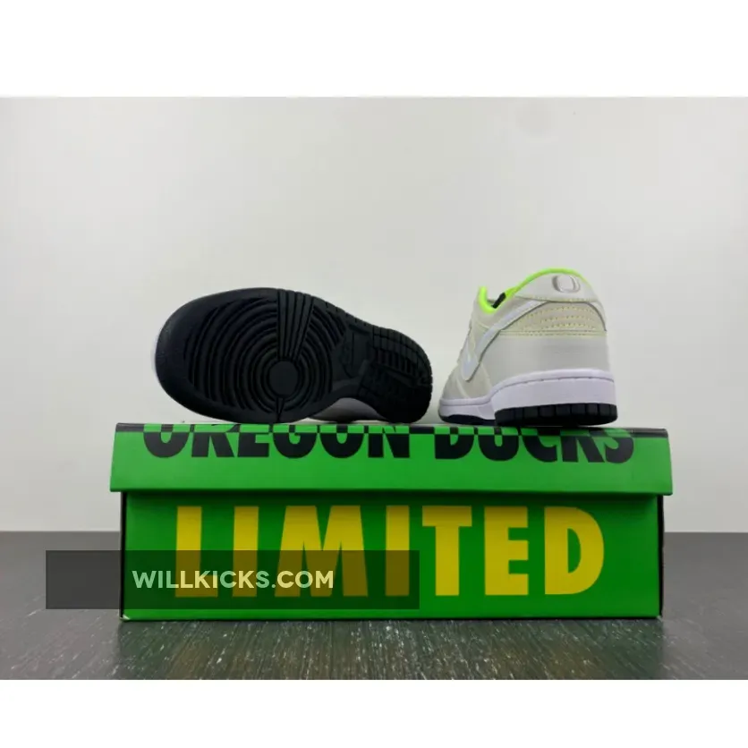 Nike Dunk Low Oregon "Ducks of a Feather" Nike Dunk Low Oregon "Ducks of a Feather"