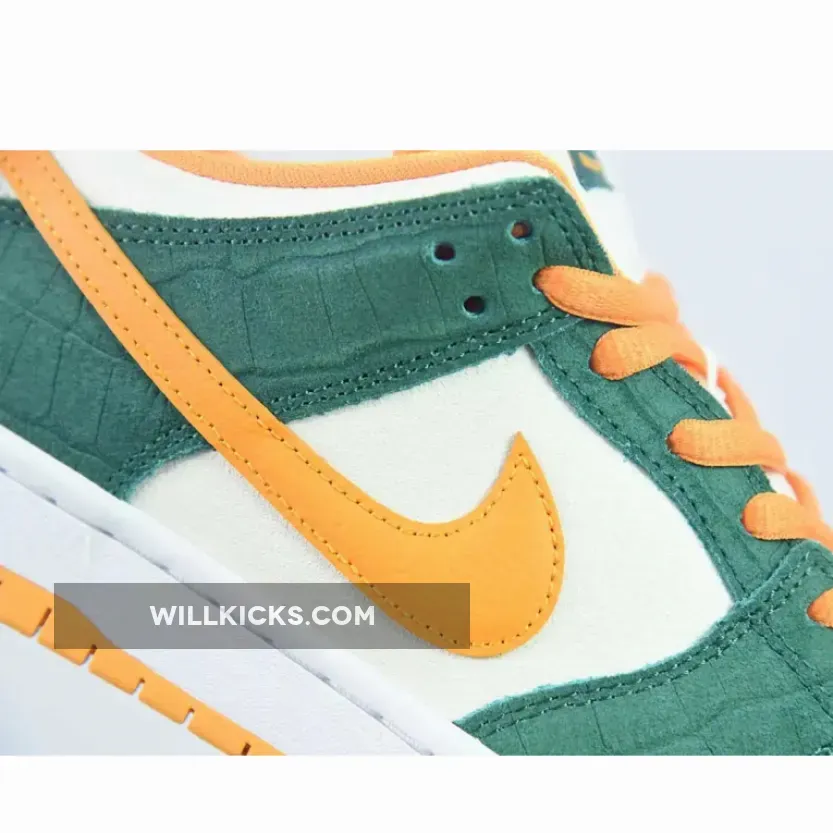 Nike SB Dunk Low Legion Pine/Flat Opal-Kumquat Nike SB Dunk Low Legion Pine/Flat Opal-Kumquat