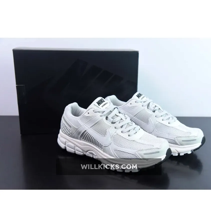 Nike Zoom Vomero 5 SP ‘Vast Grey’