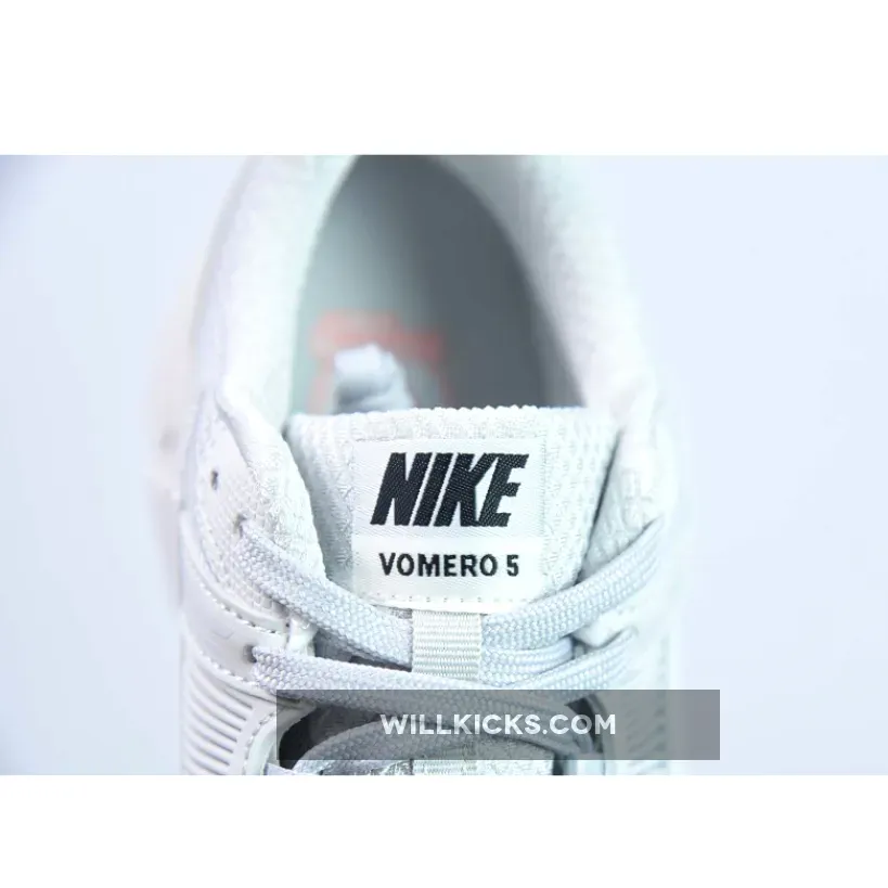 Nike Zoom Vomero 5 SP ‘Vast Grey’ Nike Zoom Vomero 5 SP ‘Vast Grey’