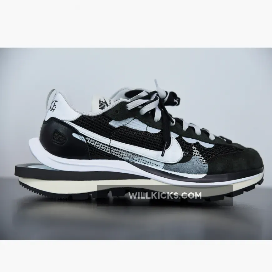 Sacai X Vaporwaffle 'Black White' Cv1363-001 Summit Pure Platinum Sacai X Vaporwaffle 'Black White' Cv1363-001 Summit Pure Platinum