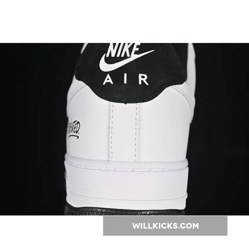 UNDEFEATED X AIR FORCE 1 07 LOW WHITE/BLACK UNDEFEATED X AIR FORCE 1 07 LOW WHITE/BLACK