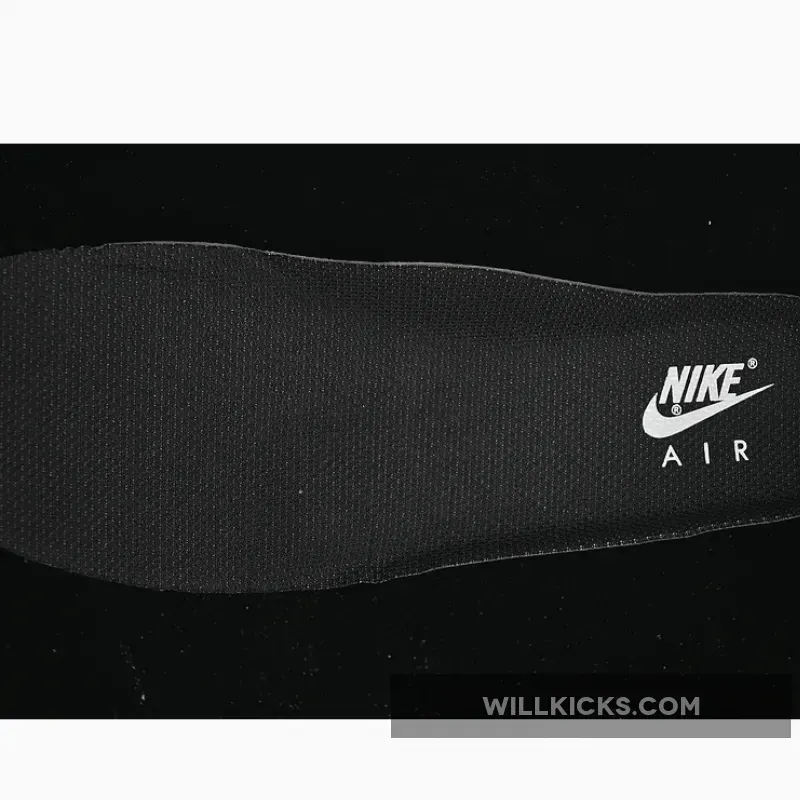 UNDEFEATED X AIR FORCE 1 07 LOW WHITE/BLACK UNDEFEATED X AIR FORCE 1 07 LOW WHITE/BLACK