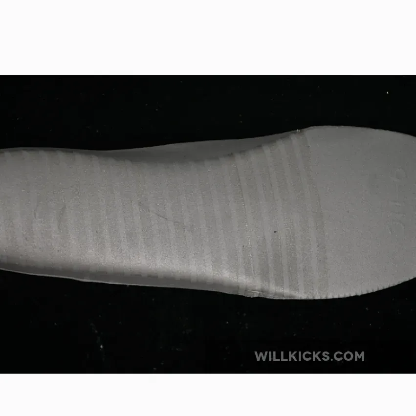 UNDEFEATED X AIR FORCE 1 07 LOW WHITE/BLACK UNDEFEATED X AIR FORCE 1 07 LOW WHITE/BLACK